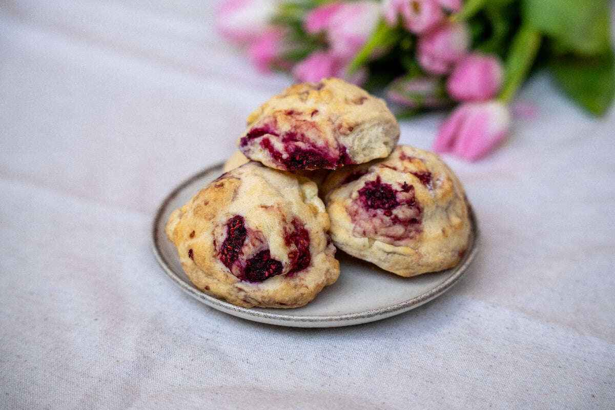 Mini Raspberry White Chocolate Scones, Per 4 Stuks