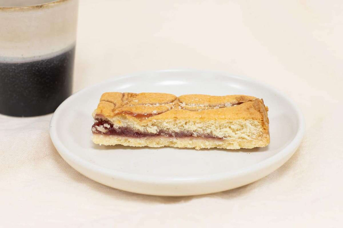 Gluten Free Raspberry & Almond Slice Koekela